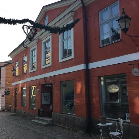 Remuganes - Porvoon Linna